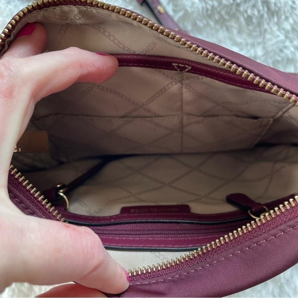 Michael Kors | Jet Set Nylon Gabardine Messenger Bag - Picture 5 of 10